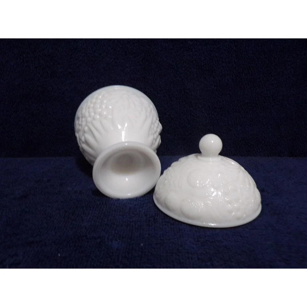 Vintage Avon 1960's Covered White Milk Glass Candy Dish Fruit Pattern 6.5